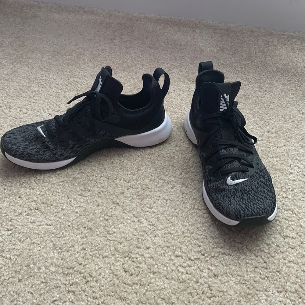 Nike Elite TR shoes